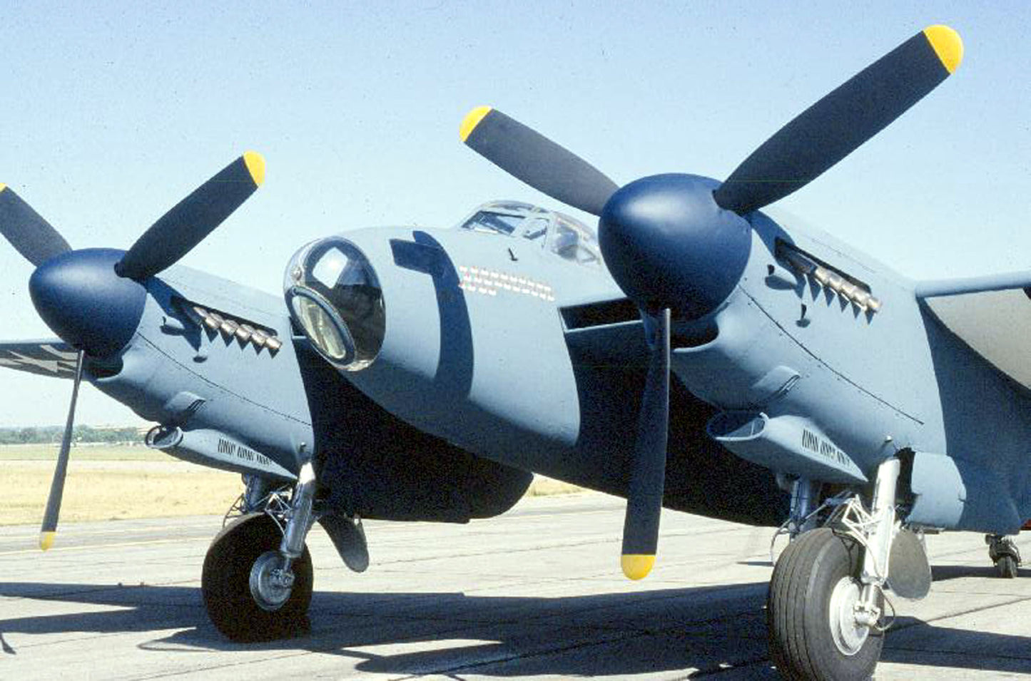 Mosquito DH98 PRO escala 1/4